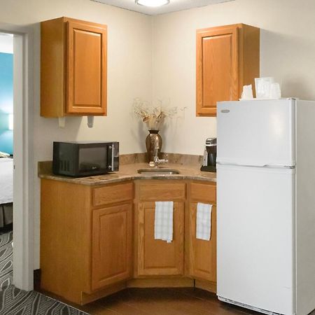 Holiday Inn Express - Ludlow - Chicopee Area By Ihg Экстерьер фото