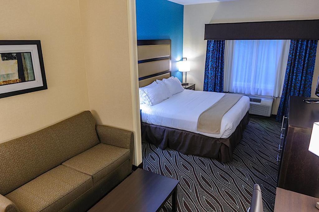 Holiday Inn Express - Ludlow - Chicopee Area By Ihg Номер фото