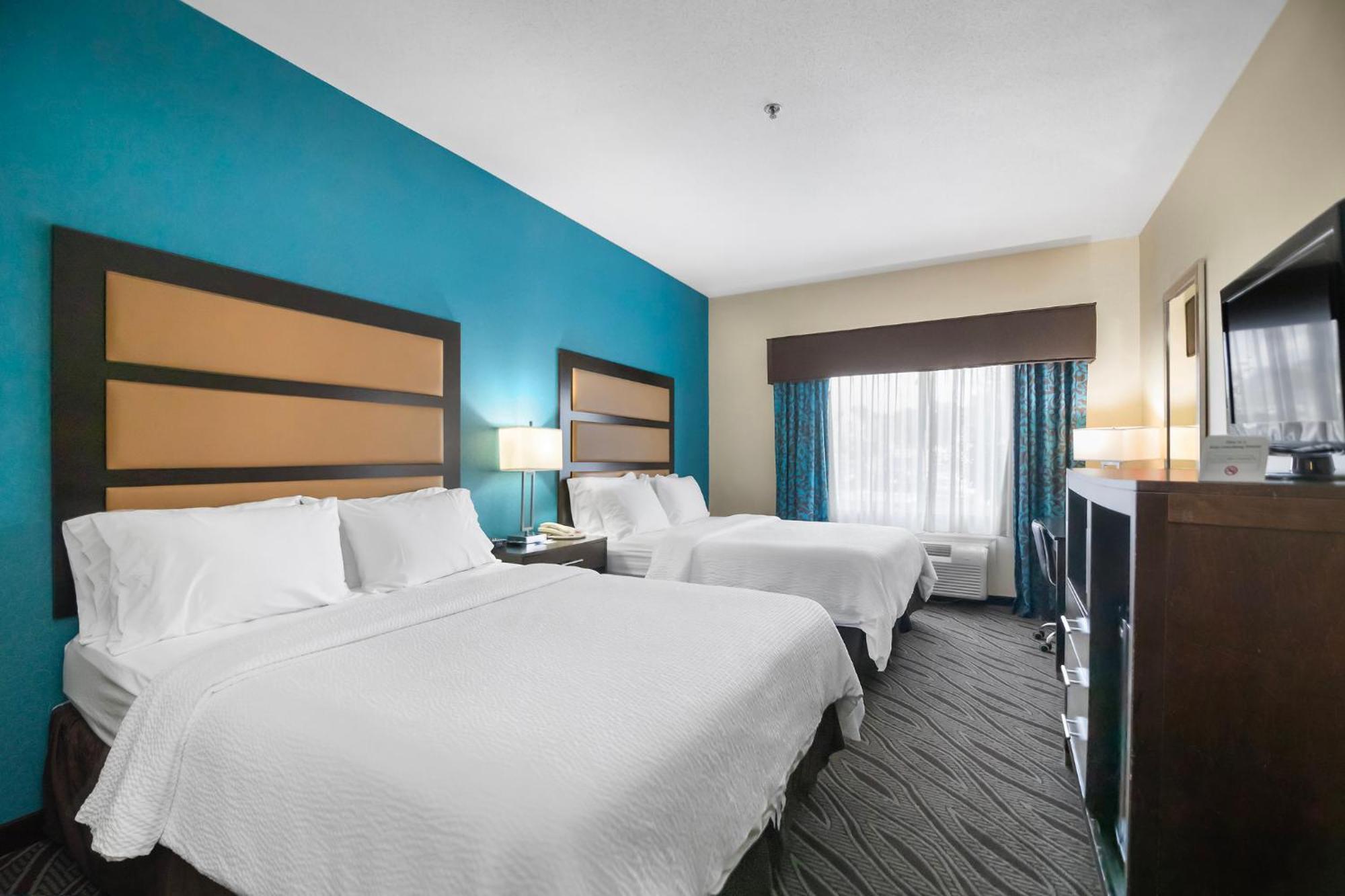 Holiday Inn Express - Ludlow - Chicopee Area By Ihg Экстерьер фото