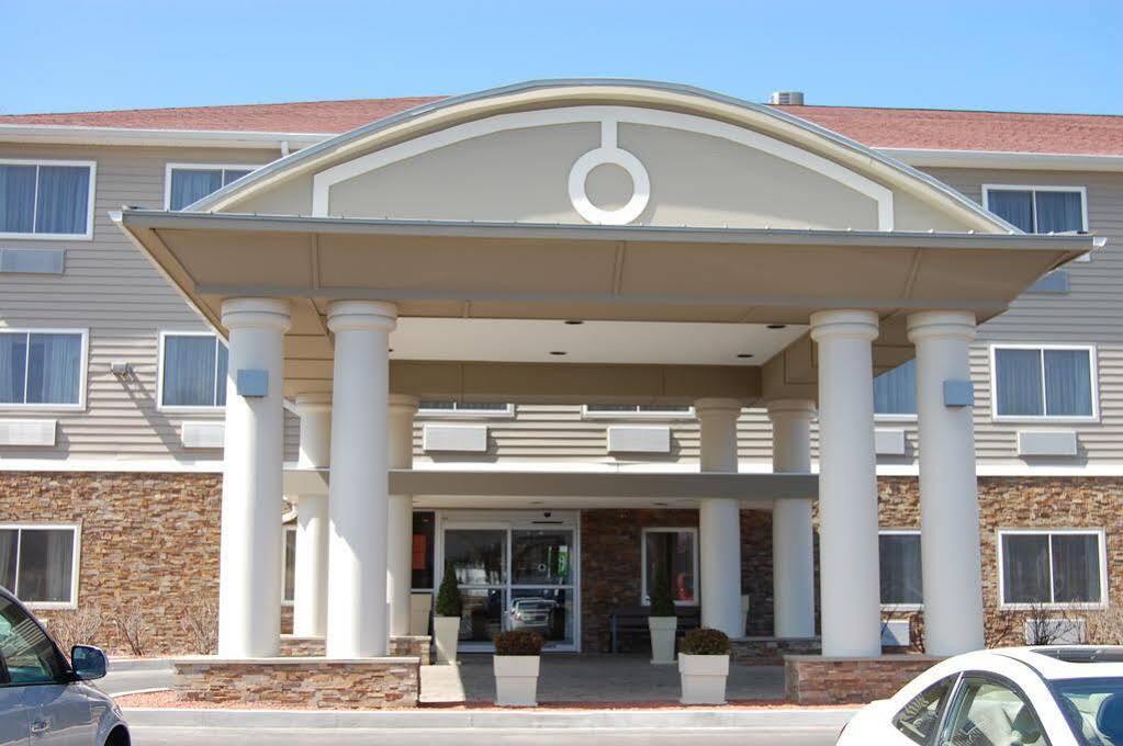 Holiday Inn Express - Ludlow - Chicopee Area By Ihg Экстерьер фото